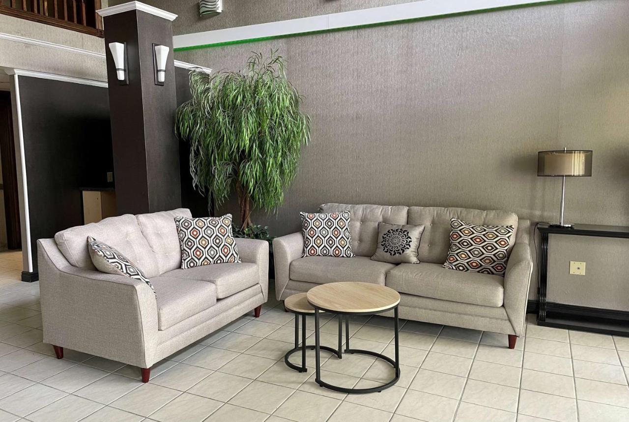 Wingate By Wyndham Lake George Bagian luar foto