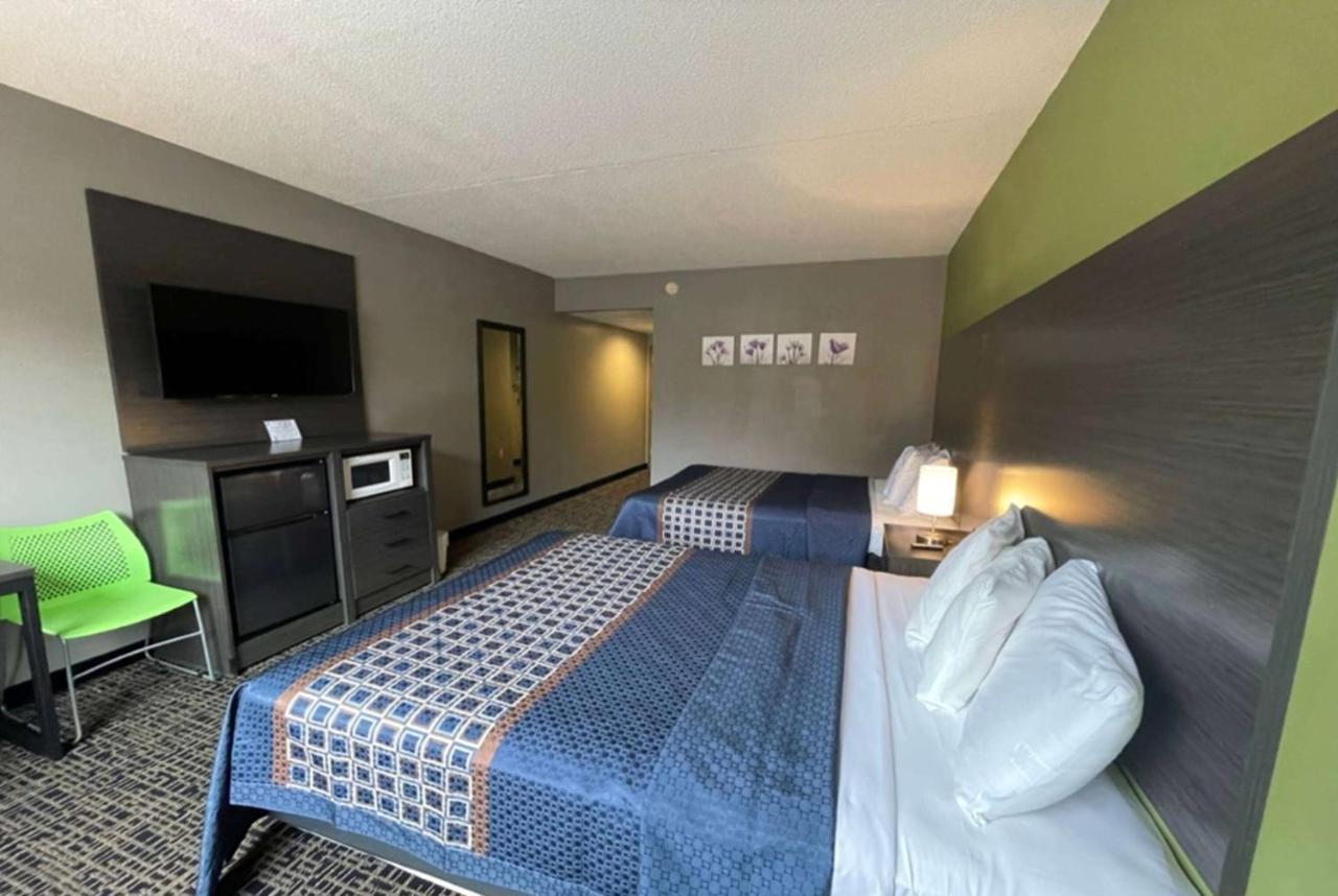 Wingate By Wyndham Lake George Bagian luar foto