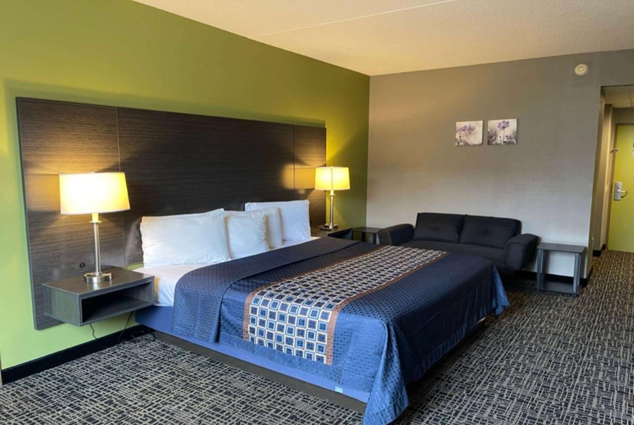Wingate By Wyndham Lake George Bagian luar foto